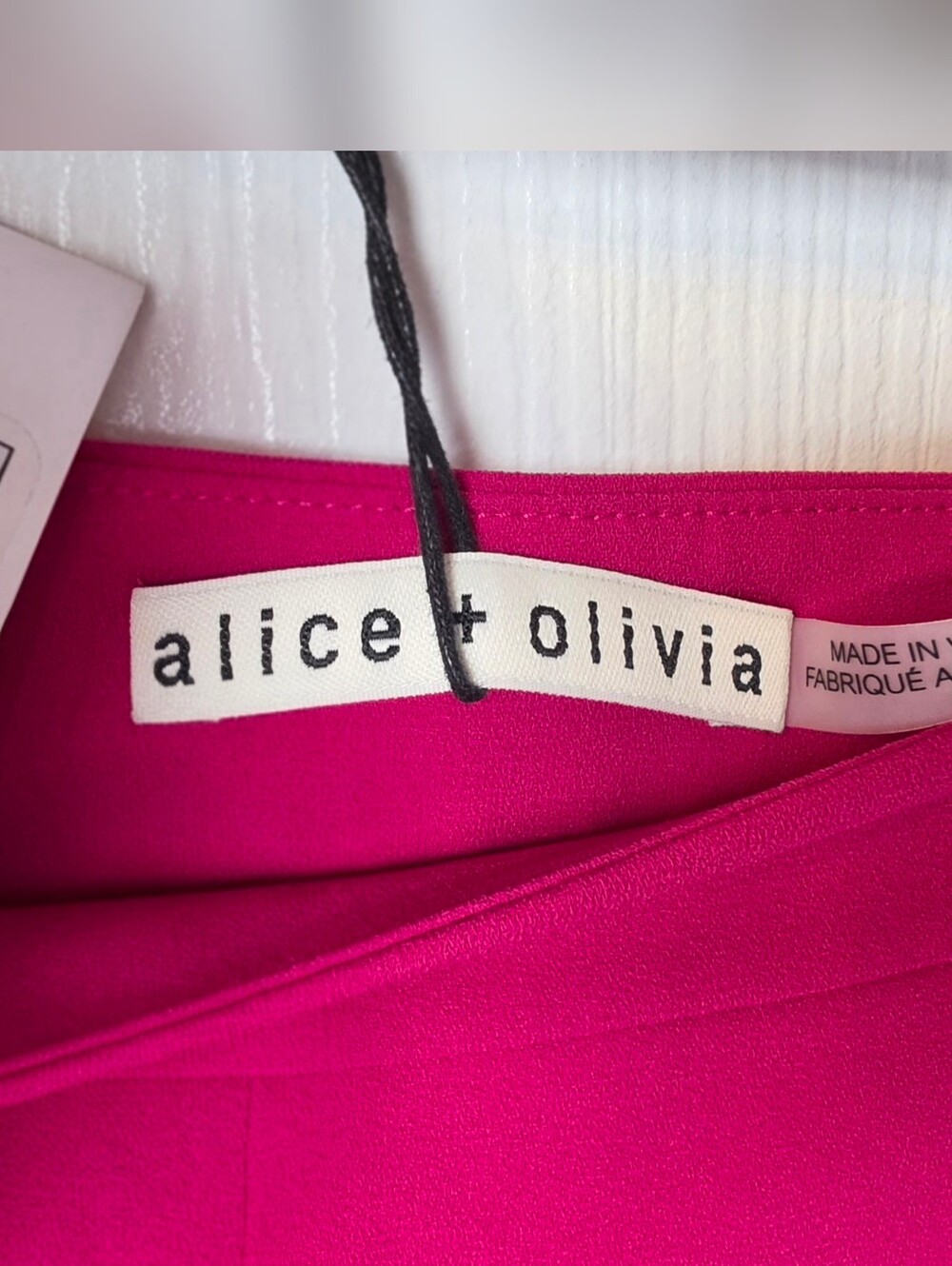 NWT. ALICE & OLIVIA Dylan High Rise Pant In Raspberry - Picture 4 of 12
